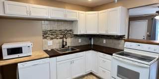 Cute 2 Bed 1 Bath Gallery 6