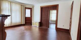 109 Salem Avenue unit: 1Fl Gallery 4