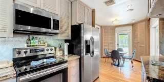 1419 NE 4th Ct Gallery 15