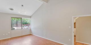311 MAPLE AVE W #C Gallery 4
