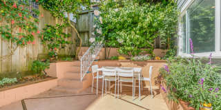 2456 Leavenworth Gallery 1