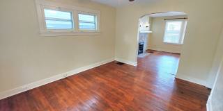 *Spacious & Updated 3BD/1BA Single-Family Home Available in Brookline* Gallery 8