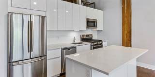 1017 W Washington Boulevard Gallery 6