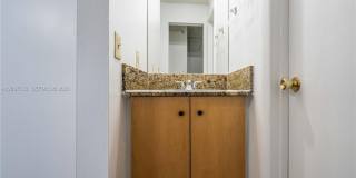 600 N Rio Vista Blvd Gallery 20