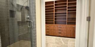 2929 McGee Trafficway 2929 McGee Trafficway Gallery 20