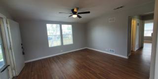 654 Santa Monica Gallery 12