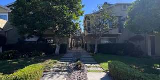 Spacious 2 Bed, 2 Bath North Park Apartment with In-Unit Laundry + Parking + AC! Gallery 1