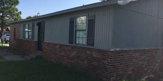 Adorable cottage is right in the heart of OKC! Gallery 5