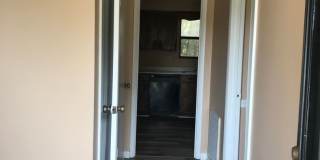 Beautiful 3BD/2B Home with Spacious Outdoor Living Gallery 4