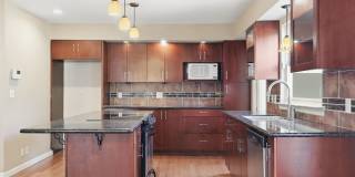 Charming 4-Bedroom Home with Spacious Living Areas in Convenient Location Gallery 16