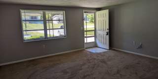Wonderful 2/1 Home with Fenced Yard in Beverly Hills Wonderful 2/1 Home with Fenced Yard in Beverly Hills Gallery 3