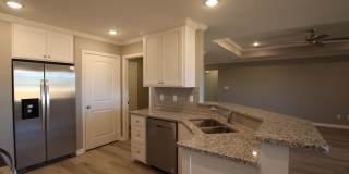 Beautiful 3 Bedroom 2 Bathroom Townhouse in South Tyler! Now offering 1/2 off first full month rent free! Gallery 9