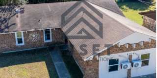 Charming 5 Bedroom Home Available for Lease or Rent to Own! Gallery 6