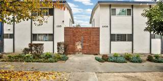 Beautiful 2 Bedroom, 1 Bath Apartment – Move-In Ready! Beautiful 2 Bedroom, 1 Bath Apartment – Move-In Ready! Gallery 1