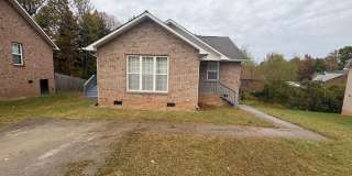 3bed 2bath HOUSE $1,575.00/mo! ✨ Gallery 1