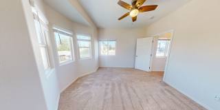 COASTAL Living | Blocks from the beach Gallery 22