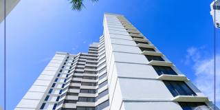 **PARK SHORE BEAUTY WALK TO VENETIAN VILLAGE ** ESPLANADE** NICE AMENITIES ** 2 BEDROOM CONDO ON THE BEACH ** Gallery 63