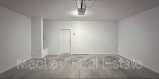 5216 W Albeniz Pl Gallery 23