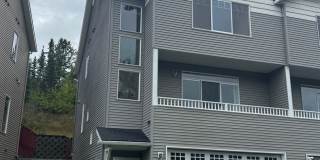 3 Bed, 2.5 Bath Condo in Eagle River! Gallery 1