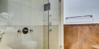 2016 Euclid St Gallery 19