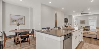 Oakbrook Townhomes Gallery 3