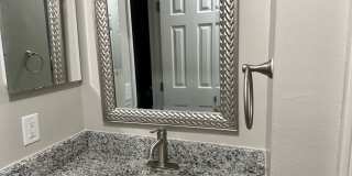 Adorable 2 Bedroom Condo! Gallery 16