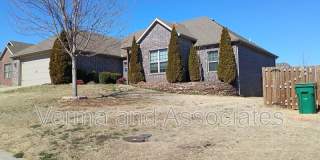 1610 Sweetbriar Way Gallery 1