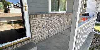 Spacious 5 Bedroom 3 Bath Home Gallery 4