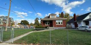 CHEVIOT - Charming 3 bed 1.5 bath brick cape cod Gallery 1