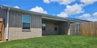 Nice Newer Duplexes Near XNA and Bentonville Gallery 25