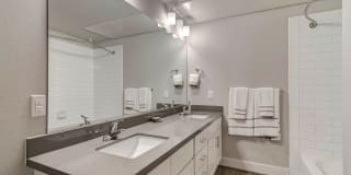 Regal Parc Apartment Homes Gallery 14