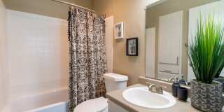 Auburn Creek Apartments Gallery 24