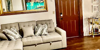 37 Ten Broeck Street Gallery 1