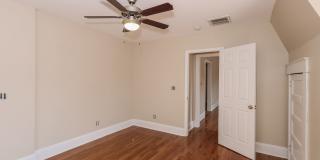 3 bed / 2 bath ~ Just minutes from CofC and MUSC Gallery 11