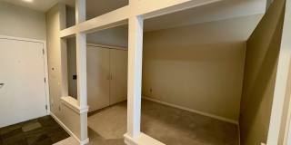 Pike Lofts Condominium ~ Capitol Hill Gallery 9