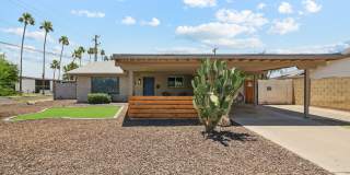 Modern 4BR Scottsdale Home w/ Guest Suite, EV Charger, Huge Backyard & Splash Pad Gallery 7
