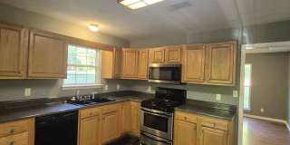 712 Michael Drive Gallery 1