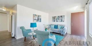 4523 Winona Avenue Gallery 3
