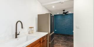 2402 W WELDON Avenue Gallery 12