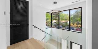 550 NW 42nd St Gallery 38