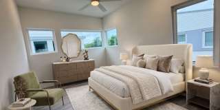 Room in 2 Bedroom Home at Riverside Farms Rd Gallery 14
