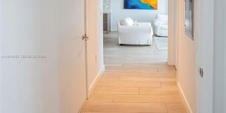 1600 SW 1st Ave Gallery 14