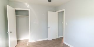 2 Bedroom / 1 Full Bath - Gallery 14