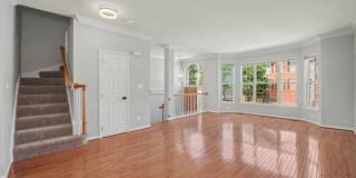 213 SPENCER Terrace SE Gallery 6