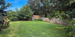 4 Bedroom 3 Bath House in Cantonment with a Pool & Solar Panels! Gallery 29