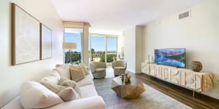 Shoreline Gateway Gallery 35