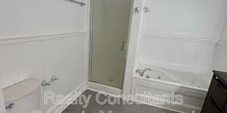 2461 Lyndhurst Avenue Gallery 97