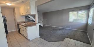 Clean 2 bed 1 bath 2 story #2 Condo Gallery 1