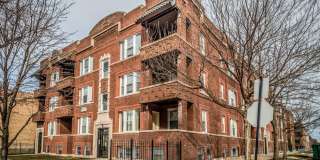 6748 S Blackstone Gallery 7