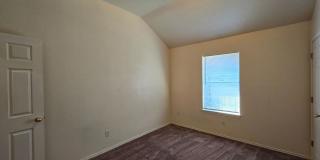 RENT REDUCTION - AVAILABLE NOW! Gallery 15